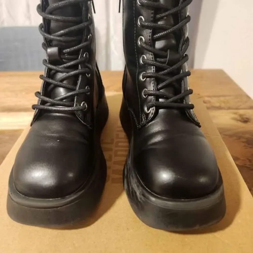 Steve Madden steve madden